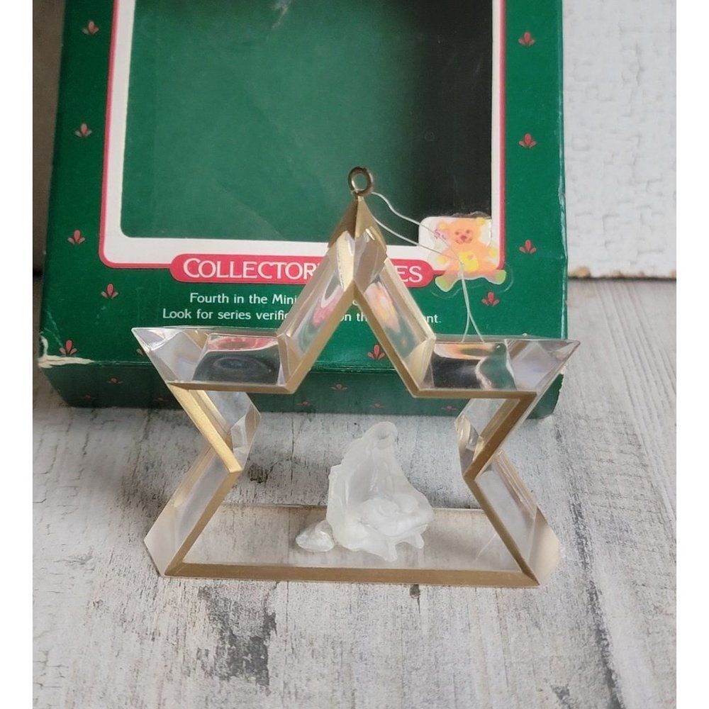 Hallmark creche‎ series AS IS nativity scene ornament Xmas